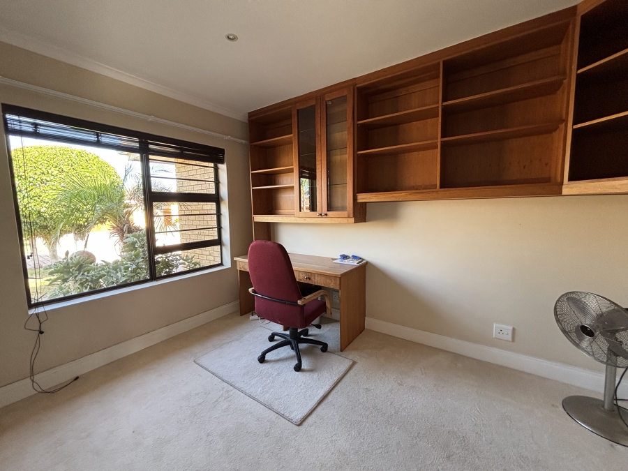 To Let 3 Bedroom Property for Rent in Summerstrand Eastern Cape